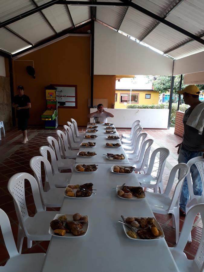 Finca Villa Alegria Chinauta Eksteriør billede