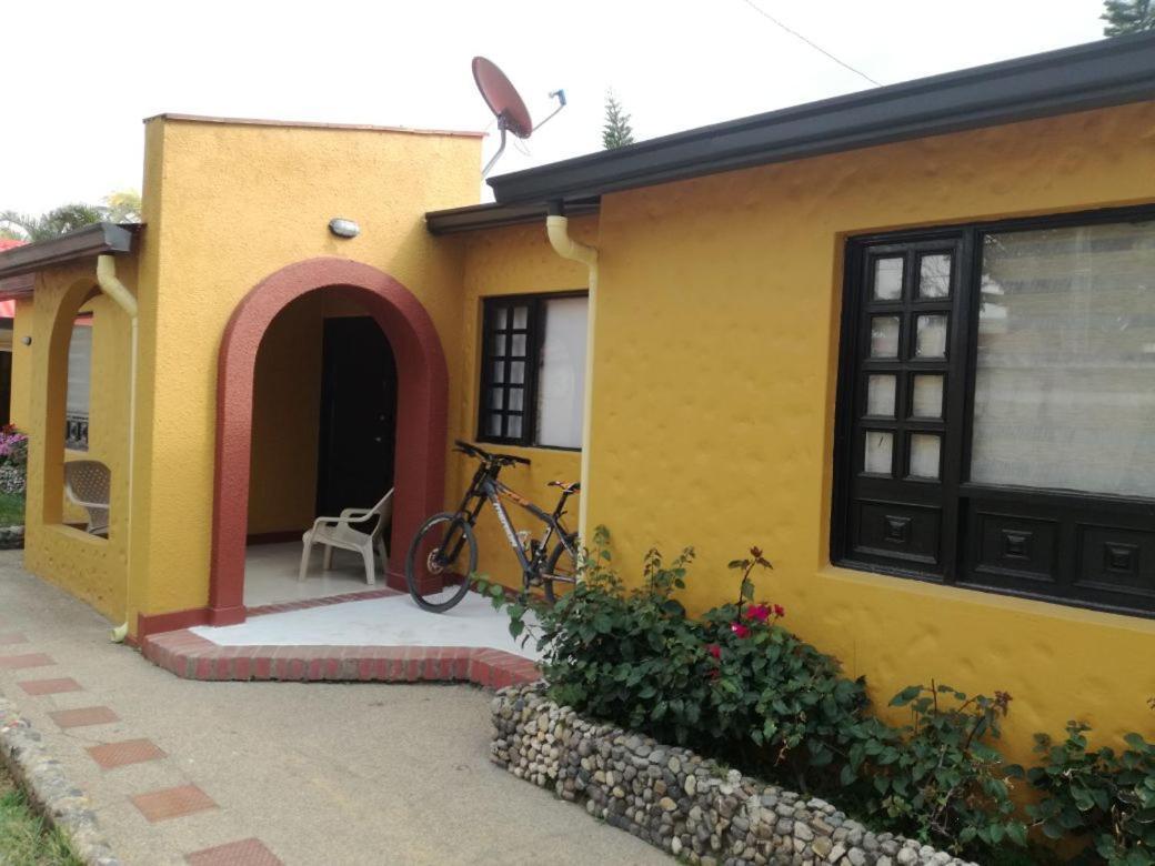 Finca Villa Alegria Chinauta Eksteriør billede