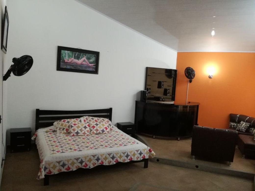 Finca Villa Alegria Chinauta Eksteriør billede